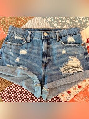 AERO distressed high rise mom shorts cuffed denim jean shorts women’s size 8